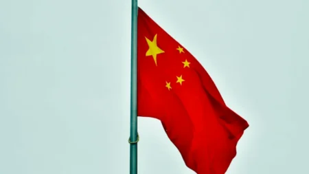 China multa Trip.com em US$ 765 milhões por abuso de posição dominante em reservas de hotéis