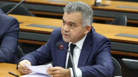 CCJ da Câmara aprova projeto que limita multa por barulho ligado à deficiência