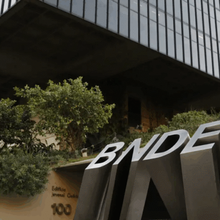 Bebel anuncia verba do BNDES para SP-304, mas banco não carimba destinação