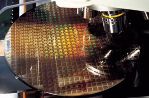 TSMC anuncia mais US$ 100 bi nos EUA após lucro saltar 77%