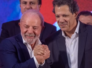 PT formaliza candidatura de Haddad ao governo de SP com Lula em Campinas