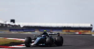 Antonelli vence sprint em Silverstone e se isola na liderança da F1
