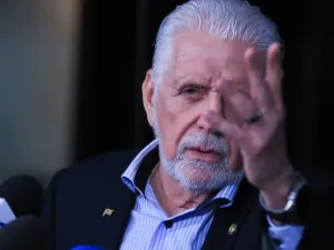 STF bloqueia venda de terreno de R$ 15,8 milhões de Jaques Wagner após operação da PF