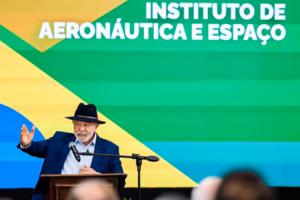 Lula nega tarifaço dos EUA enquanto governo prepara reação comercial