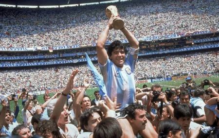 Inglaterra enfrenta México no Azteca e revive trauma de Maradona após 40 anos