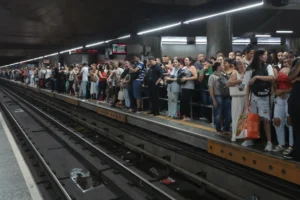 Jogos da Seleção esvaziam transporte público em até 65%, mostram dados da Autopass