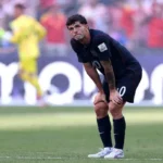 Pulisic sofre microfratura na perna e desfalca Milan por até 6 semanas