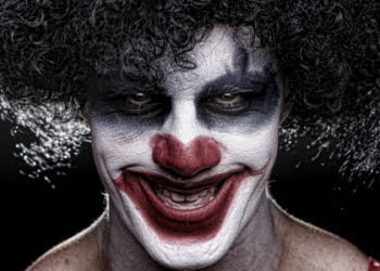 Falsas notícias de palhaços criminosos se espalham pelo mundo e provocam 12 prisões