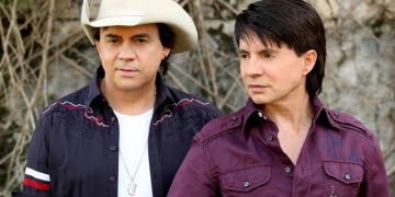 Chitãozinho e Chororó negociam série com o SBT