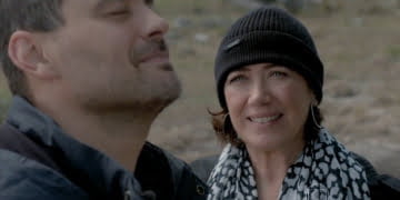 ‘Império’: Maria Marta trai José Alfredo e tem noite de amor ardente