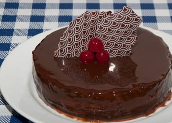 Receita de bolo cremoso de chocolate