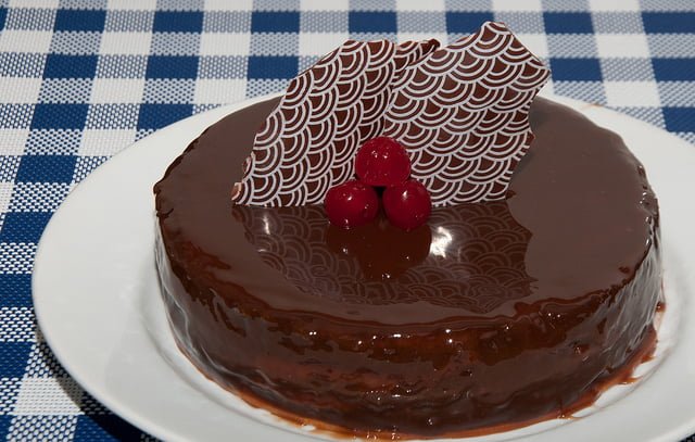 Receita de bolo cremoso de chocolate