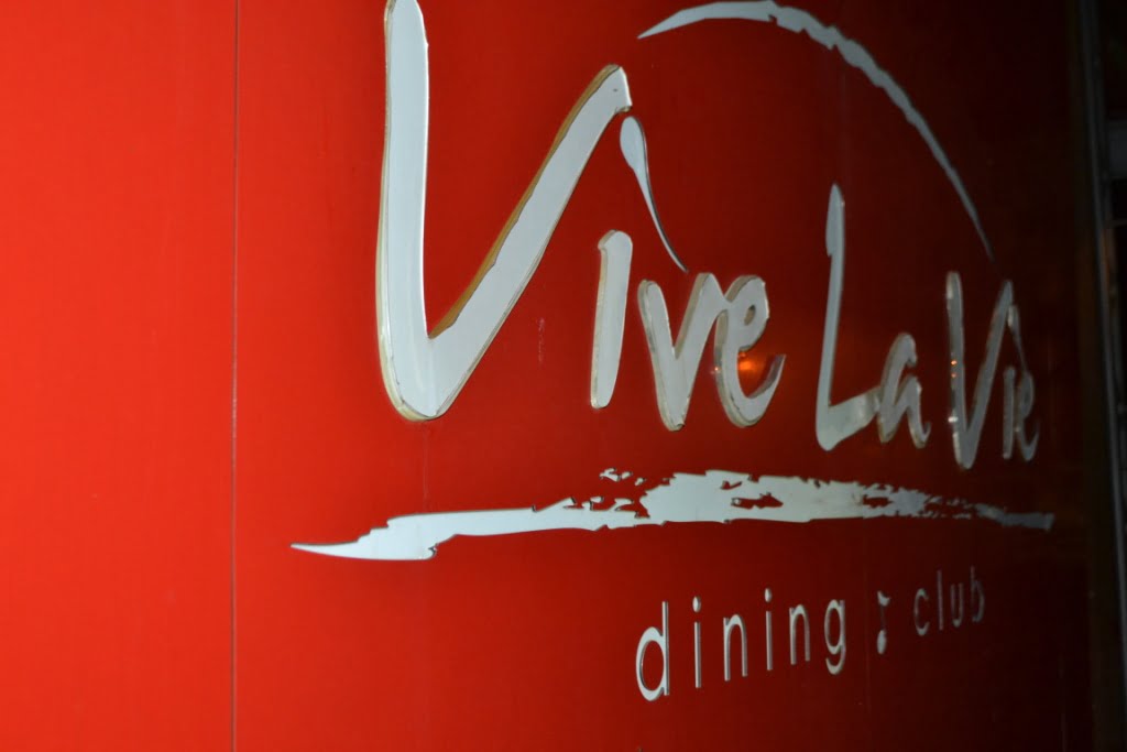 “Na balada”:  Confira as fotos do “Vive la Vie” do último sábado (27)