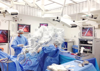 A moderna câmera HD Storz proporciona melhor visualização do campo cirúrgico - Foto: Divulgação