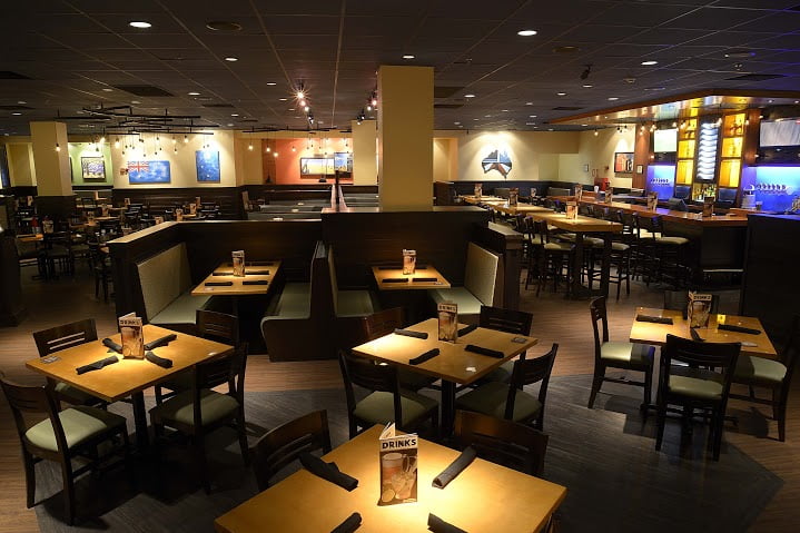 Restaurante Outback Steakhouse do shopping oferece 130 vagas de emprego