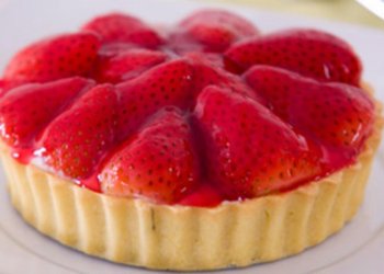 Receita do Dia: Torta de Morango diferente