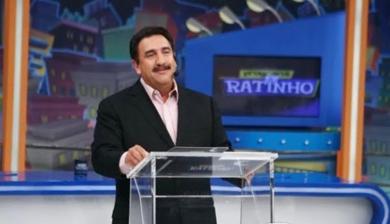Ratinho volta com programas ao vivo amanhã (21)