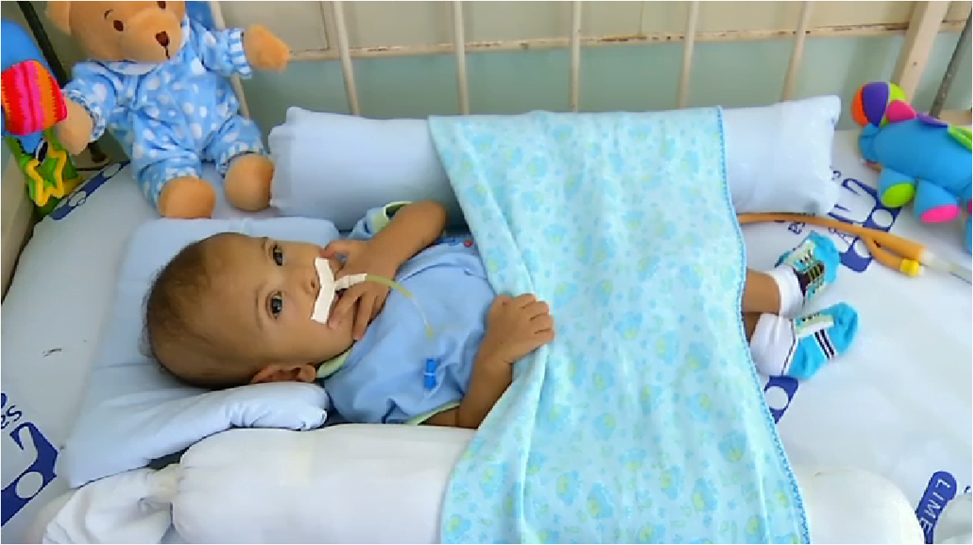 Bebê de seis meses precisa de cirurgia de R$ 2 milhões para sobreviver