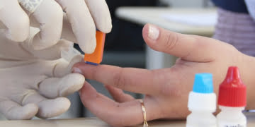 Enfermeiras recebem capacitação para realizar testes rápidos