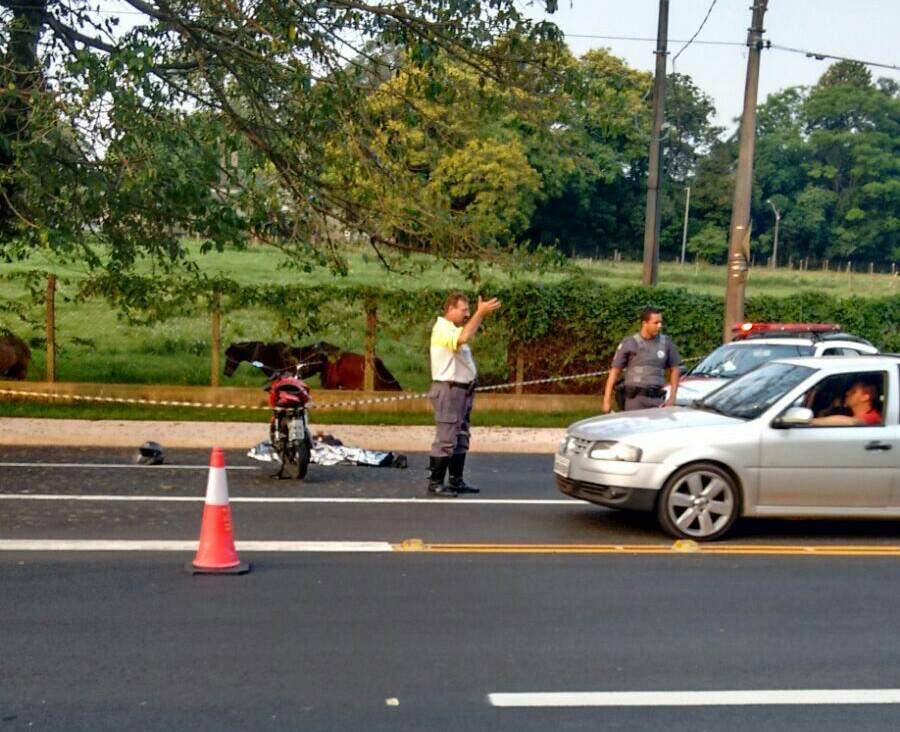Motoqueiro morre em acidente envolvendo ônibus na Centenário, em Piracicaba