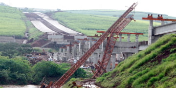 Bombeiros deverão resgatar hoje (2), os últimos 3 corpos que ainda estão dentro do Rio Piracicaba