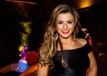 “A Fazenda”: Babi Rossi diz que xixi faz bem para o cabelo; veja o vídeo