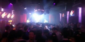 DONO DA BOATE QUE SE INCENDIOU JÁ HAVIA DITO EM REPORTAGENS ANTERIORES QUE NÚMERO DE FREQUENTADORES É ELEVADO