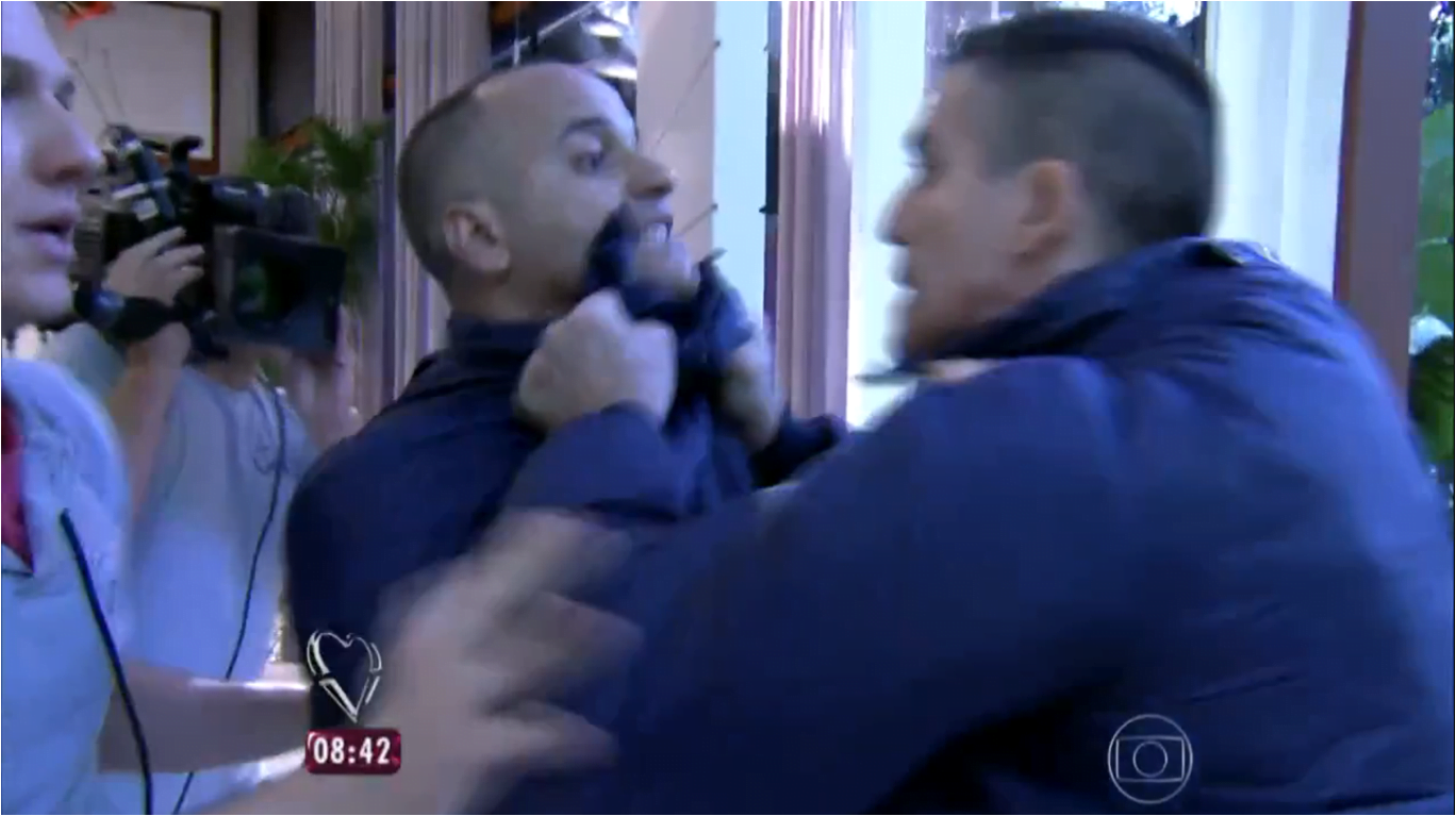 Cinegrafistas do “Mais Você” simulam briga ao vivo para promover reportagem