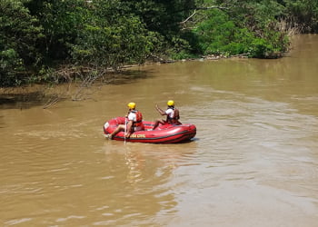 Idoso grita por socorro e desaparece no rio Capivari
