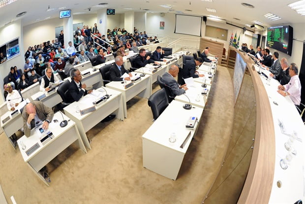 Vereadores de Piracicaba aprovam Plano Municipal de Educação com 16 metas até 2024