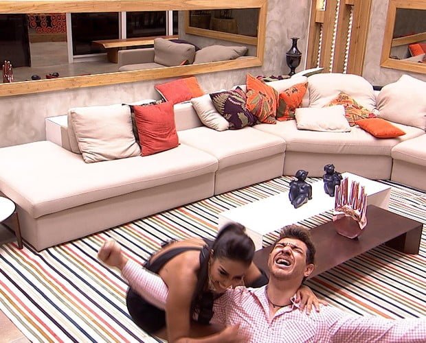 Cézar ganha o “BBB 15” e diz o que fará com o R$ 1,5 mi