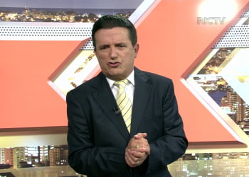 Mico ao vivo: Repórter da Record finge ser assaltado