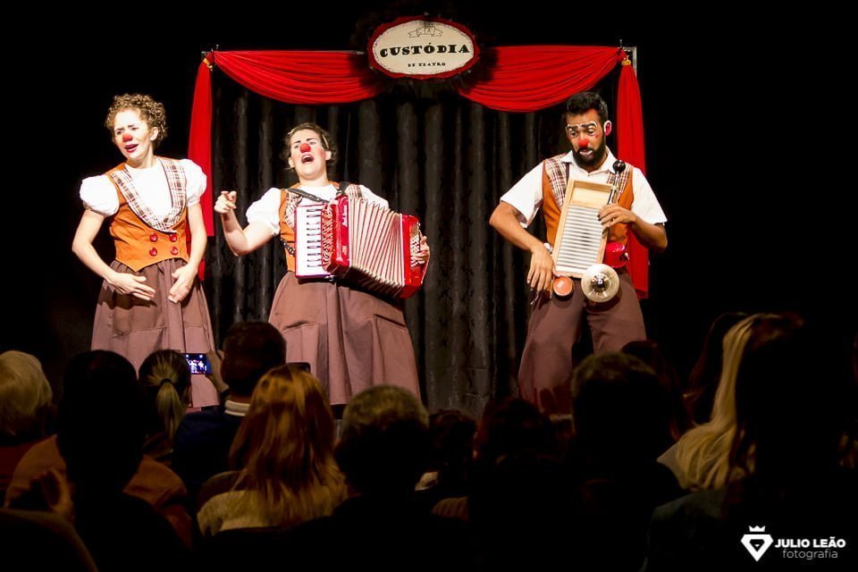 Trupe Dunavô apresenta espetáculo no Festival Paulista de Circo em Piracicaba