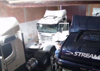 PM encontra desmanche de caminhões novos em Limeira