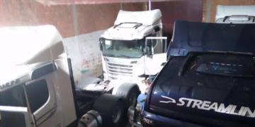 PM encontra desmanche de caminhões novos em Limeira