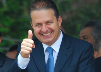 Eduardo Campos: corpos das vítimas devem ser liberados neste sábado (16)