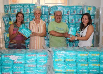 Lar dos Velhinhos de Piracicaba recebe doação de 15 mil fraldas