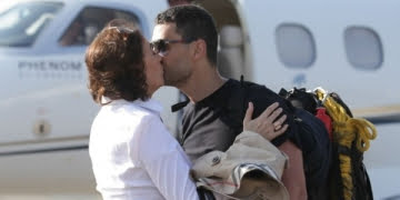 “IMPÉRIO”: Maria Marta beija Maurílio sem querer, mas gosta