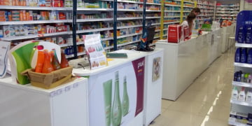 Rede de farmácias seleciona atendentes com salário de R$ 1.048 em Piracicaba