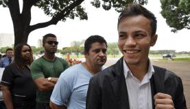 O apostador Leonardo Soares pretende tirar uns anos de férias se ganhar na Mega-Sena - Foto: Wilson Dias / Agência Brasil