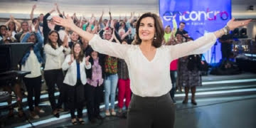 Fátima Bernardes vira piada após convidar menino cego para assistir ‘replay’ de vídeo