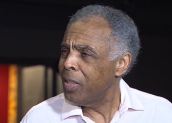 Gilberto Gil continua internado em São Paulo
