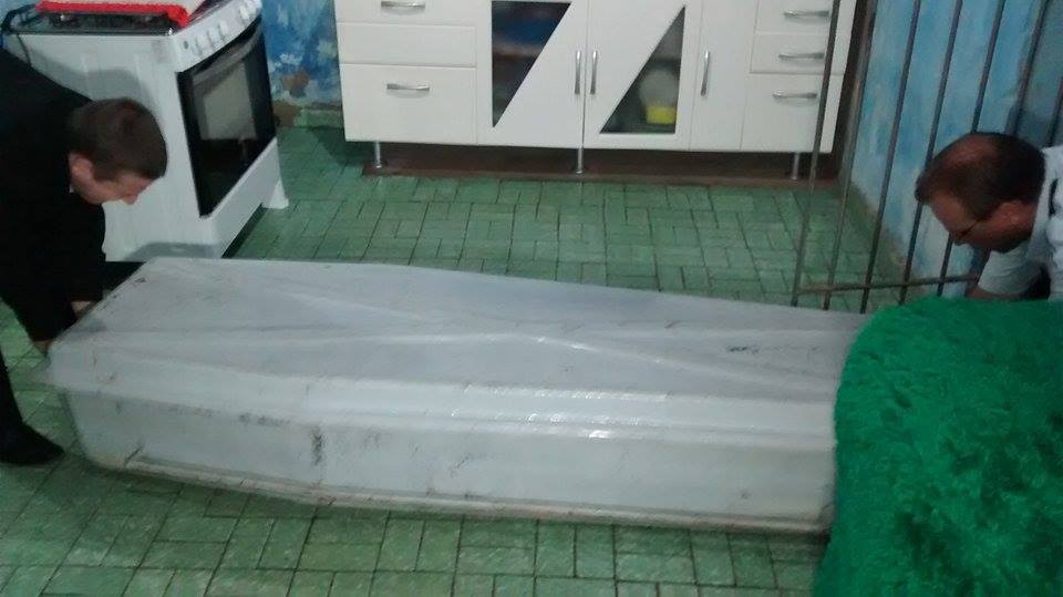 Mulher teria encontrado marido morto a facadas em Piracicaba