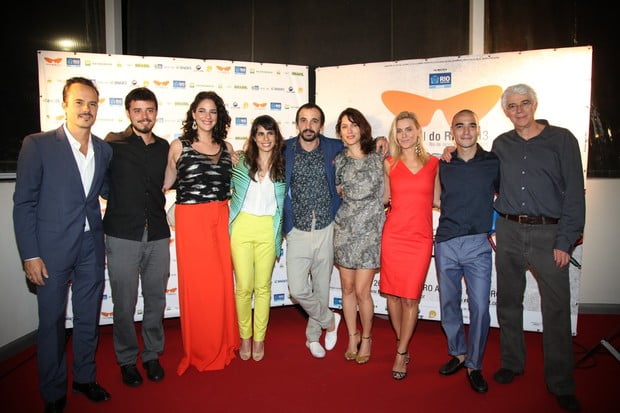 Carolina no lançamento do filme, ao lado de outros famosos