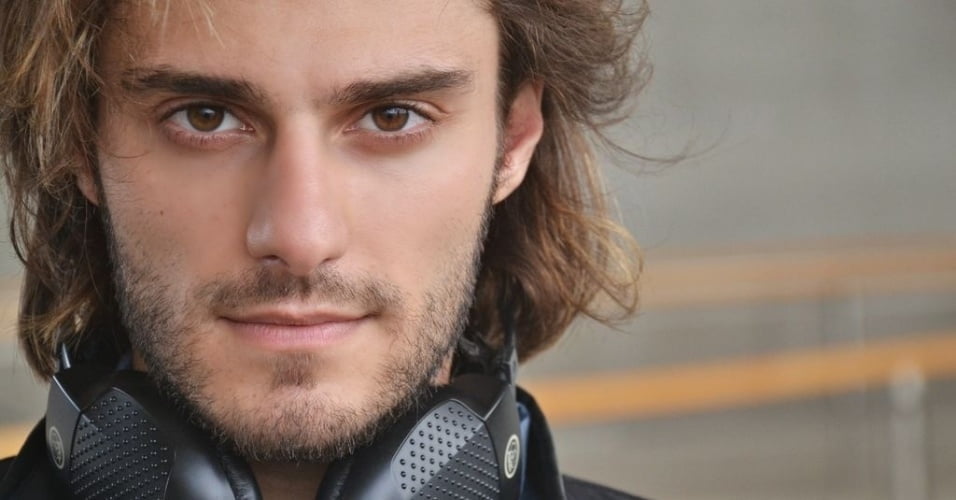 Hugo Bonemer, o Nícolas de “Alto Astral” da TV Globo, conversa com o PiraNOT