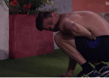 Emilly agride Marcos e internet pede expulsão