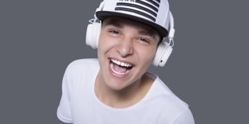 PM prende o cantor MC Gui na capital