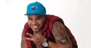 Esposa de Naldo detona Moranguinho, a noiva do seu marido