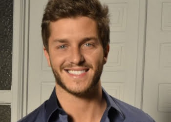 ‘IMPÉRIO’: Separado de Claudio, Leonardo transa com Amanda