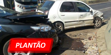 Veículo oficial da Prefeitura de Piracicaba se envolve em acidente